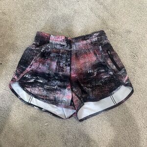 Lululemon Shorts Size 6